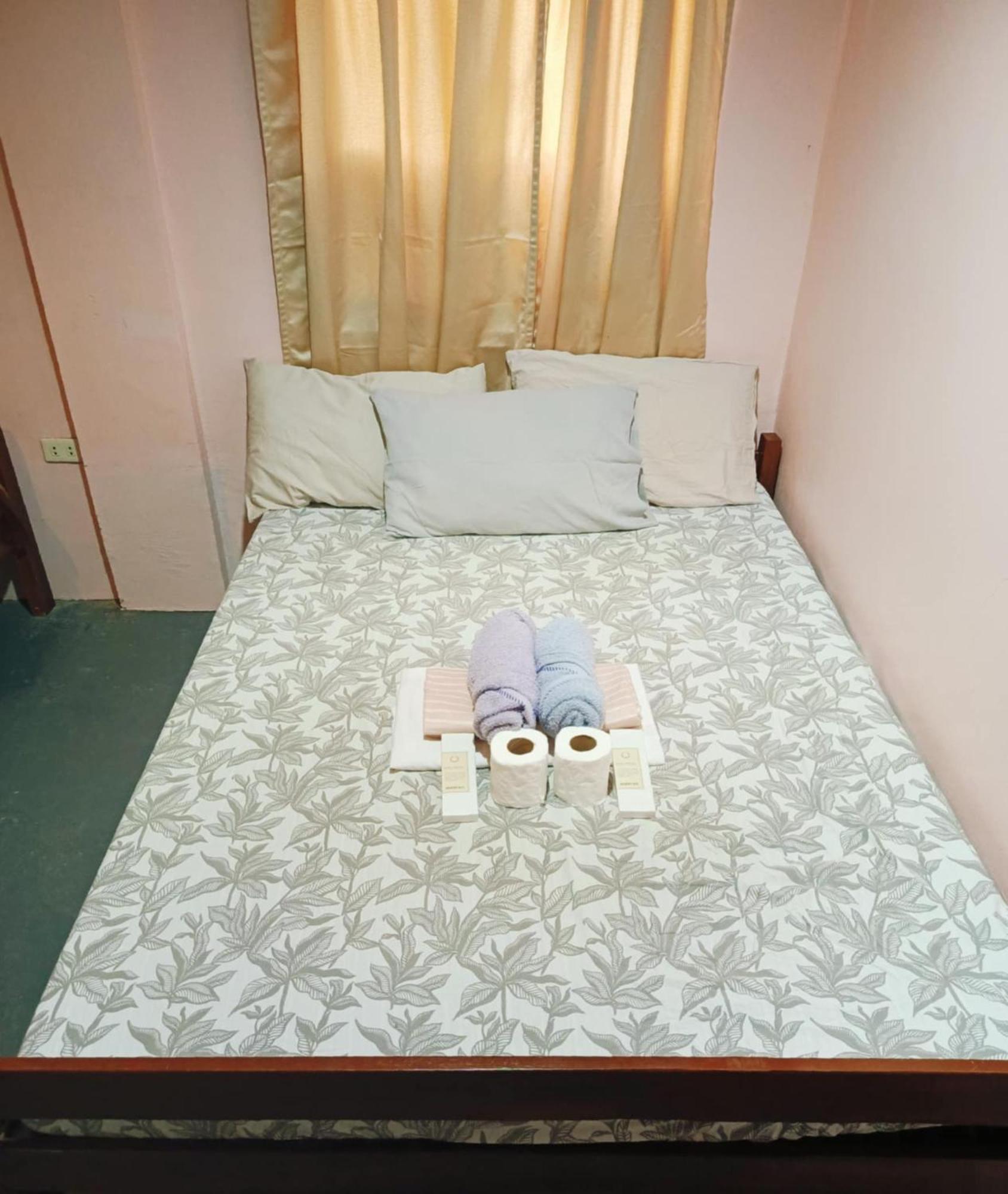 C Djacob Haven And Tourist Inn El Nido Esterno foto